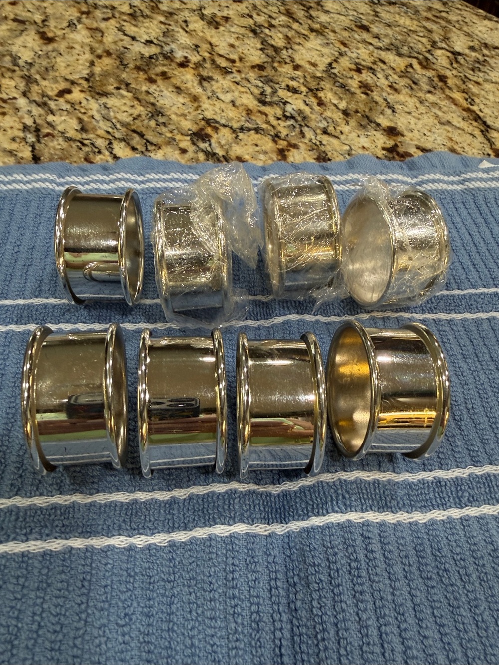 Set of 8 Silver-plated Napkin Rings